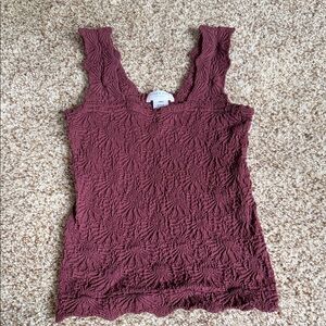 Textured Sleeveless Tank Top - Burgundy